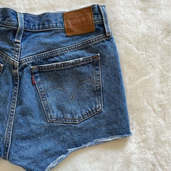 Levi’s 501 Shorts Distressed Size 29 - Picture 11 of 12